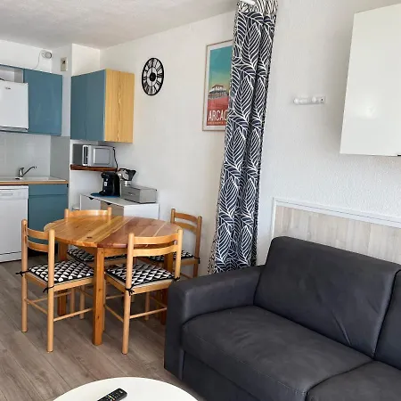 Refait A Neuf , Vue Bassin Apartment