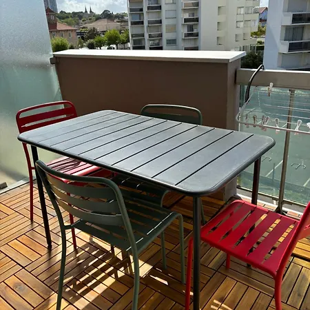 Refait A Neuf , Vue Bassin